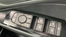 Nissan Qashqai 1.3 DiG-T MH Premiere Edition 5dr Petrol Hatchback